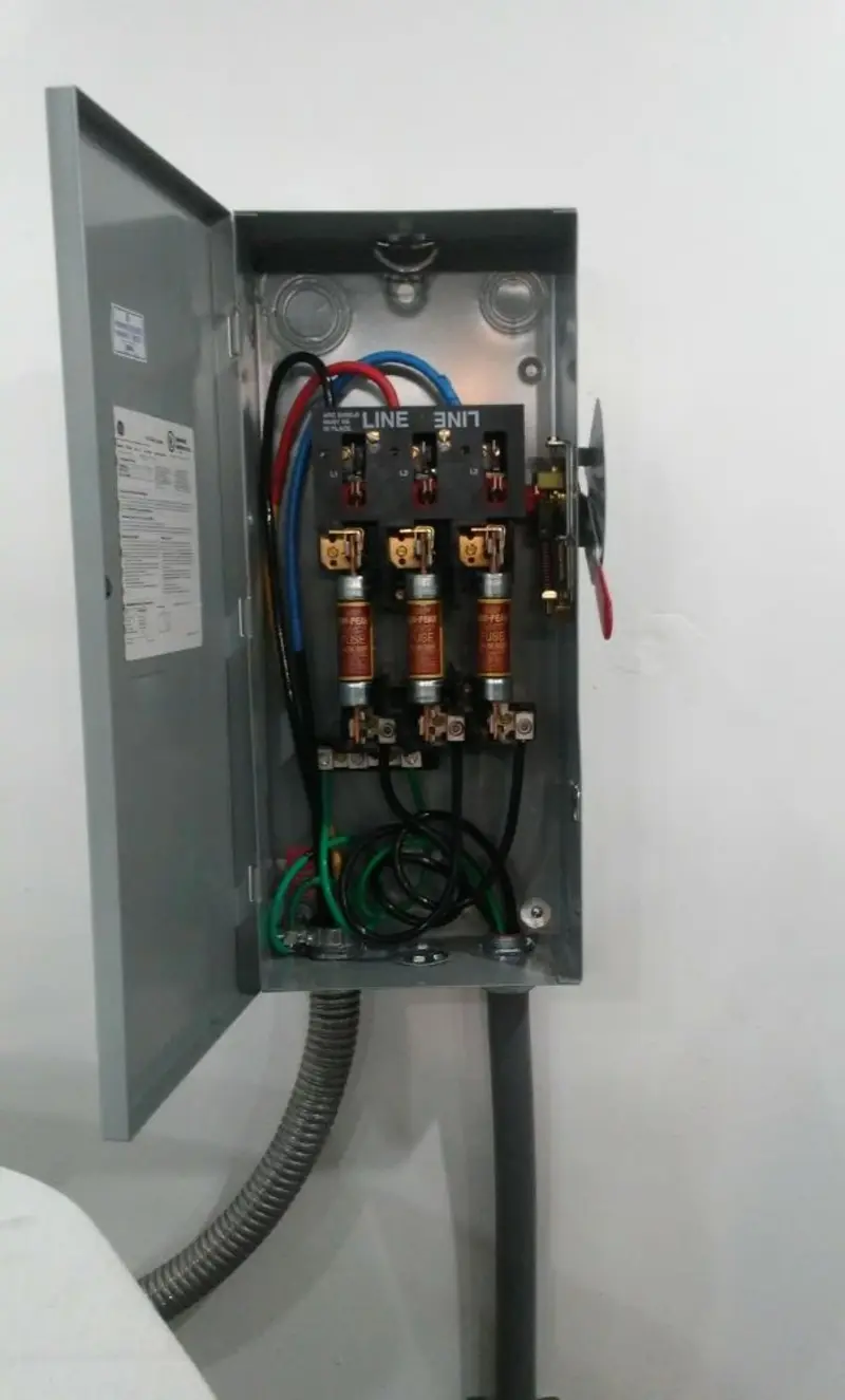 Three-phase disconnect switch installed for Smoke Detector Installation in Nipomo